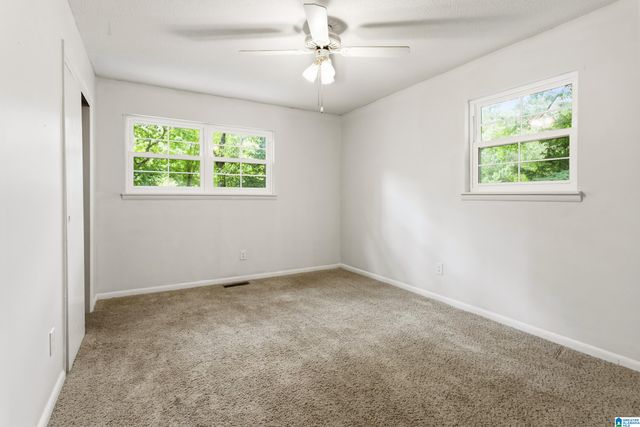 215 OAK RIDGE DRIVE, Oneonta, AL 35121