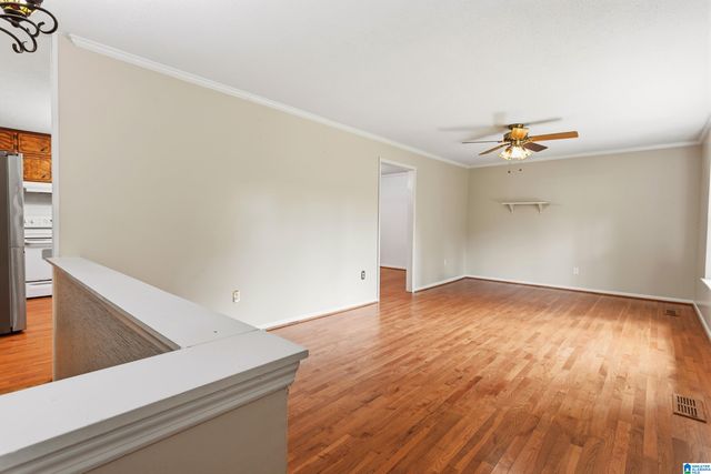 215 OAK RIDGE DRIVE, Oneonta, AL 35121