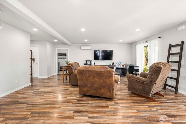 41314 111th Avenue Ct E, Eatonville, WA 98328