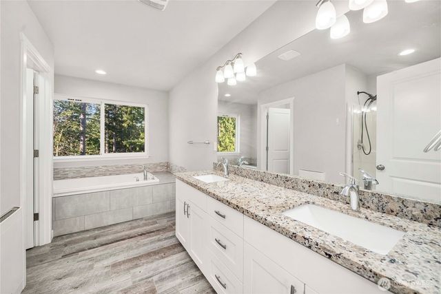 41314 111th Avenue Ct E, Eatonville, WA 98328