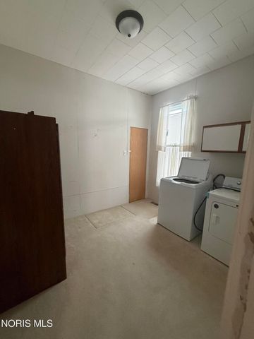 905 Walbridge Avenue, Toledo, OH 43609
