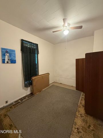 905 Walbridge Avenue, Toledo, OH 43609