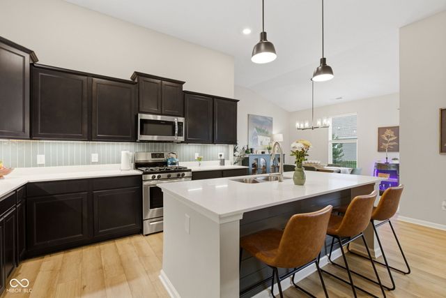 9832 Olympic Boulevard, Pendleton, IN 46064