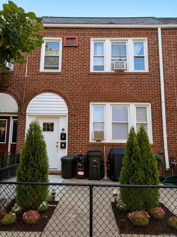 4850 45th Street, Woodside, NY 11377