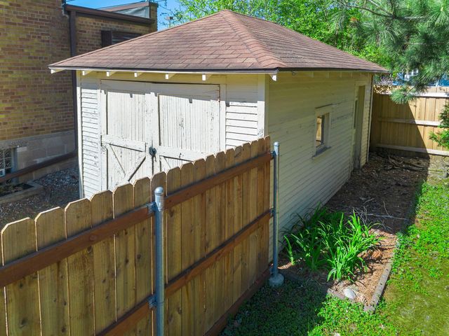 5036 35th Avenue S, Minneapolis, MN 55417