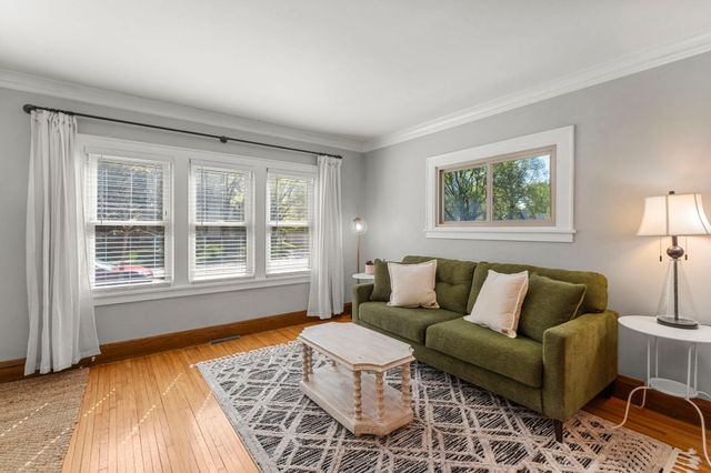5036 35th Avenue S, Minneapolis, MN 55417