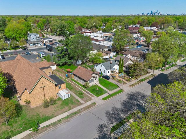 5036 35th Avenue S, Minneapolis, MN 55417