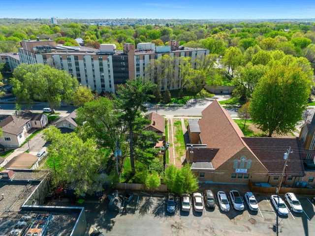 5036 35th Avenue S, Minneapolis, MN 55417