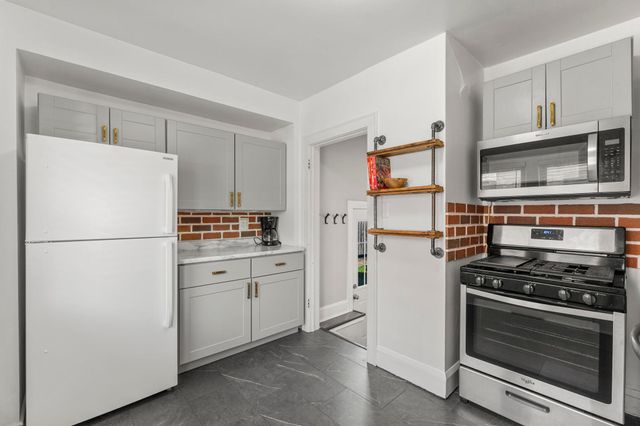 5036 35th Avenue S, Minneapolis, MN 55417