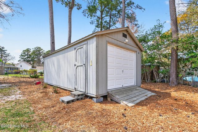 1064 Ward Avenue SW, Calabash, NC 28467