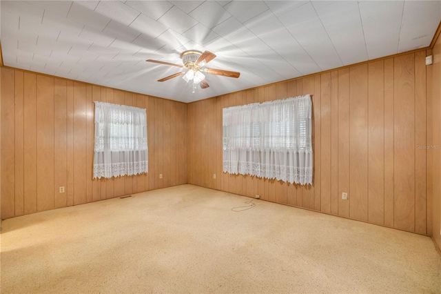 221 DELESPINE DRIVE, Debary, FL 32713