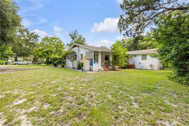 221 DELESPINE DRIVE, Debary, FL 32713