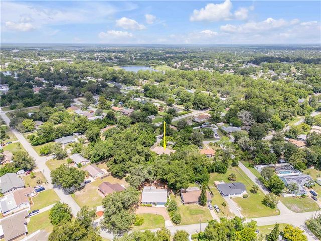 221 DELESPINE DRIVE, Debary, FL 32713