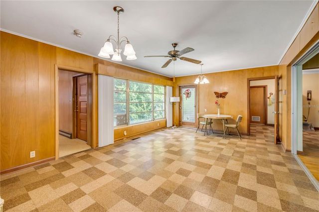 221 DELESPINE DRIVE, Debary, FL 32713