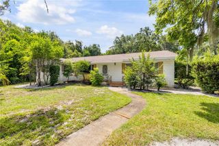 221 DELESPINE DRIVE, Debary, FL 32713