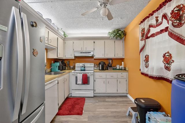 1830 SW 81st Avenue 4107, North Lauderdale, FL 33068