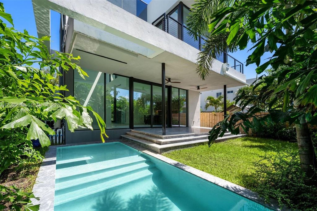 3310 Elizabeth Street, Coconut Grove, FL 33133