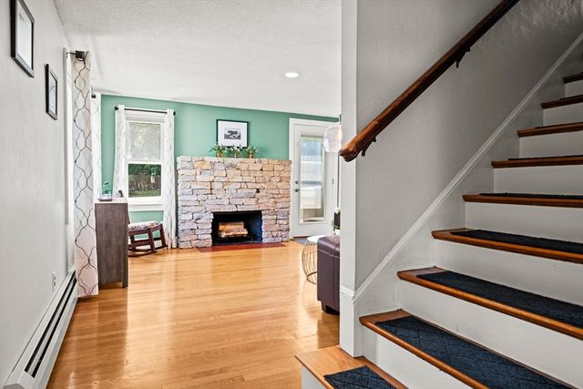 1 Brook Rd, Woburn, MA 01801