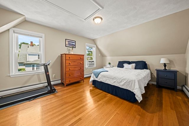 1 Brook Rd, Woburn, MA 01801