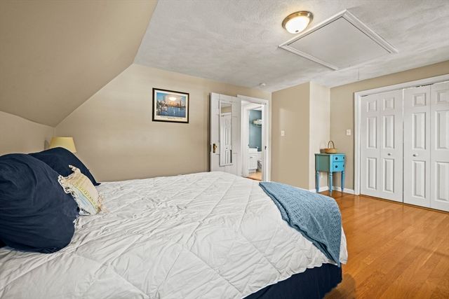 1 Brook Rd, Woburn, MA 01801