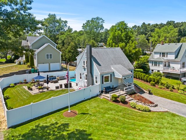 1 Brook Rd, Woburn, MA 01801