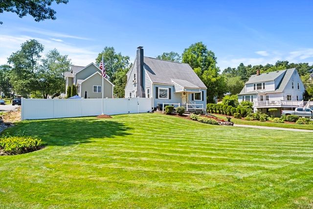 1 Brook Rd, Woburn, MA 01801