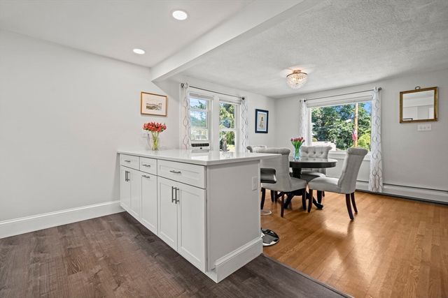1 Brook Rd, Woburn, MA 01801
