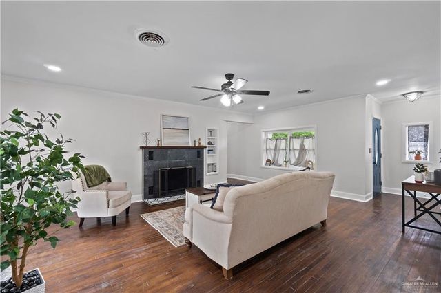1010 E Pierce Avenue, Harlingen, TX 78550