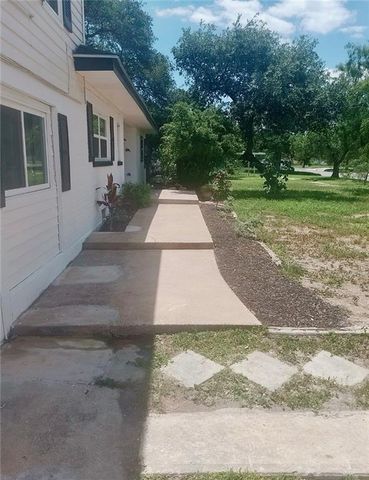1010 E Pierce Avenue, Harlingen, TX 78550