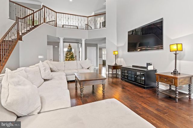 5220 BONNIE BRAE FARM DR, Haymarket, VA 20169