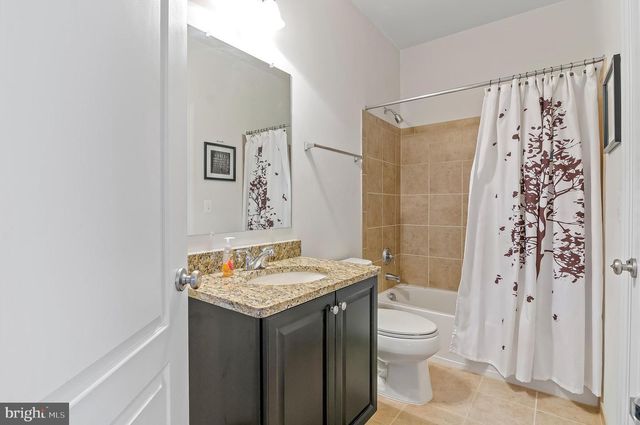 5220 BONNIE BRAE FARM DR, Haymarket, VA 20169