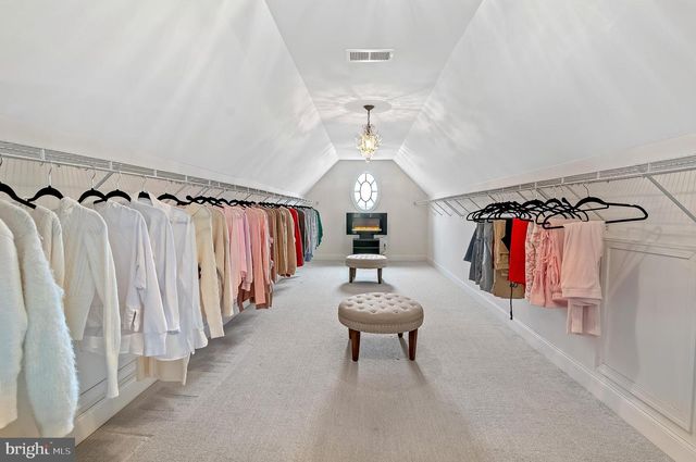 5220 BONNIE BRAE FARM DR, Haymarket, VA 20169