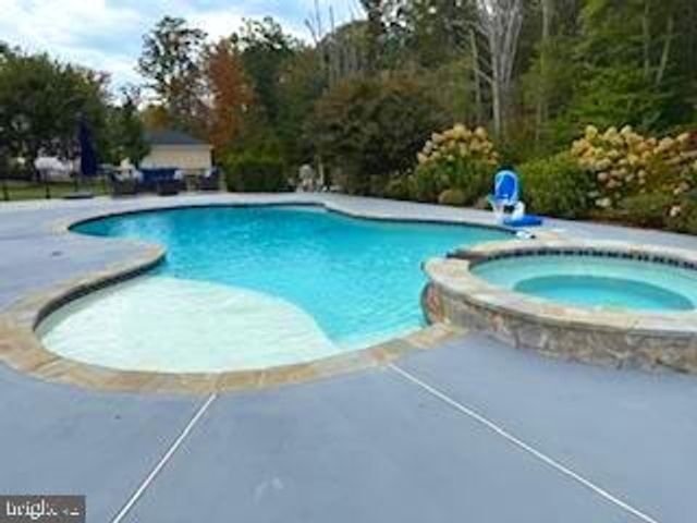 5220 BONNIE BRAE FARM DR, Haymarket, VA 20169