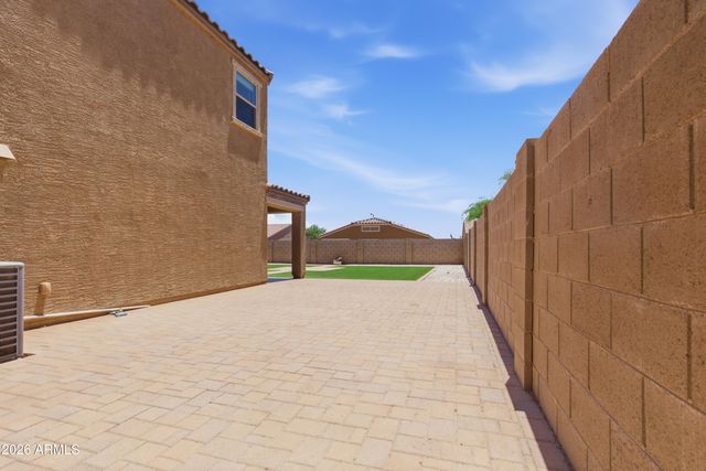 25437 W MAHONEY Avenue, Buckeye, AZ 85326