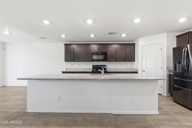 25437 W MAHONEY Avenue, Buckeye, AZ 85326