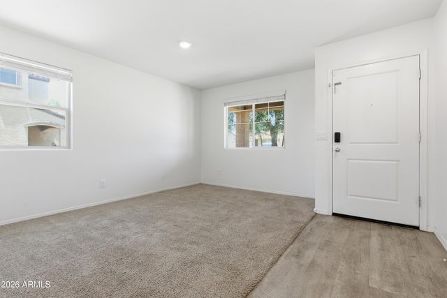 25437 W MAHONEY Avenue, Buckeye, AZ 85326