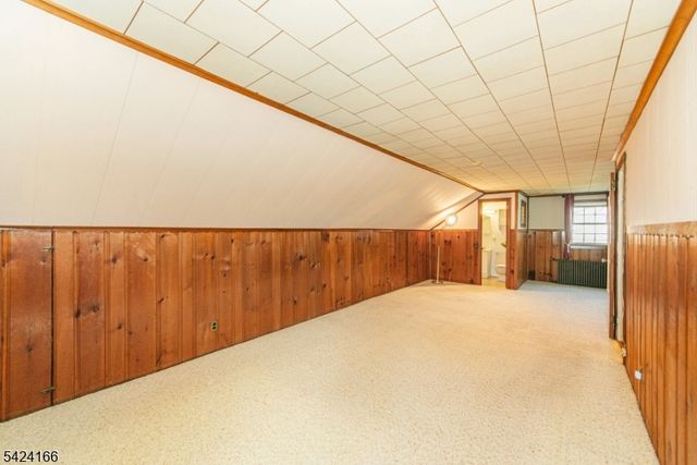 488 Grove St, Clifton City, NJ 07013