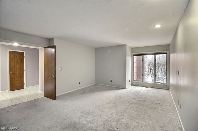 25818 Fairmount Boulevard, Beachwood, OH 44122