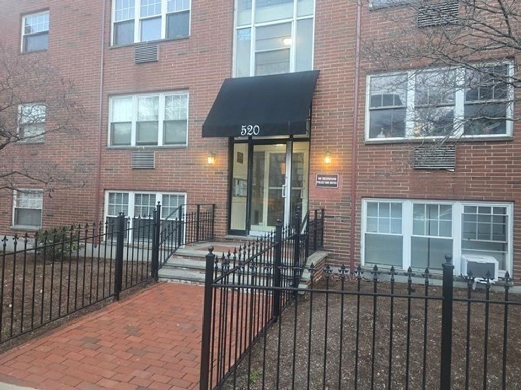 520 Talbot Ave 9, Boston, MA 02124