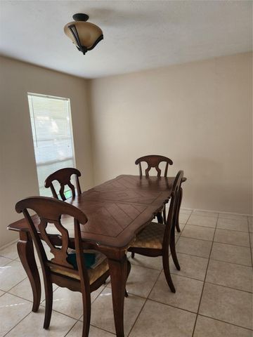 527 Tara Plantation Drive, Richmond, TX 77469