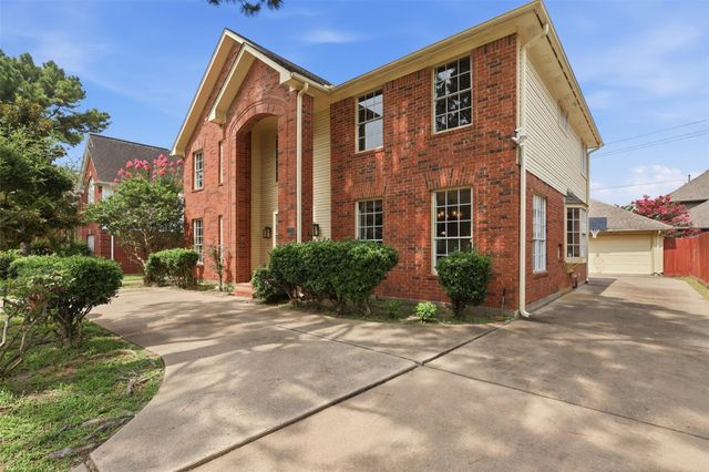 2114 Gentryside Drive, Houston, TX 77077