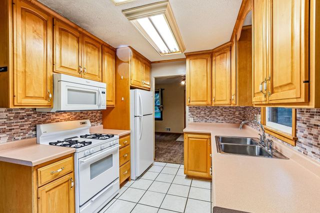 11324 Quinn Street NW, Coon Rapids, MN 55433