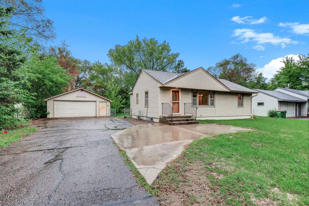 11324 Quinn Street NW, Coon Rapids, MN 55433 — exterior