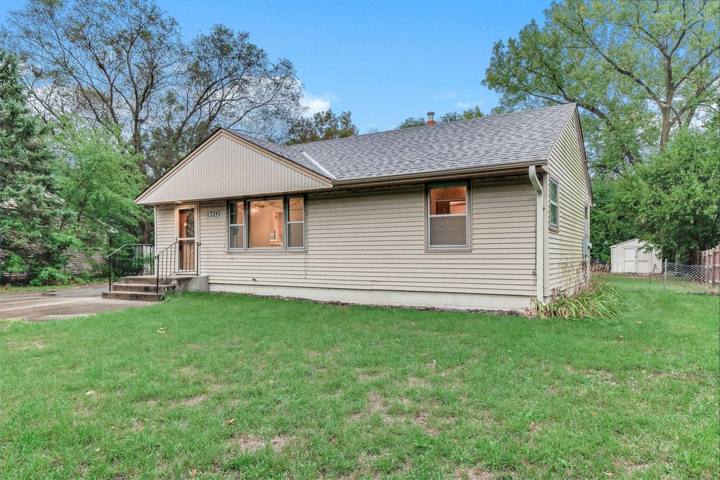 11324 Quinn Street NW, Coon Rapids, MN 55433 — photo 3