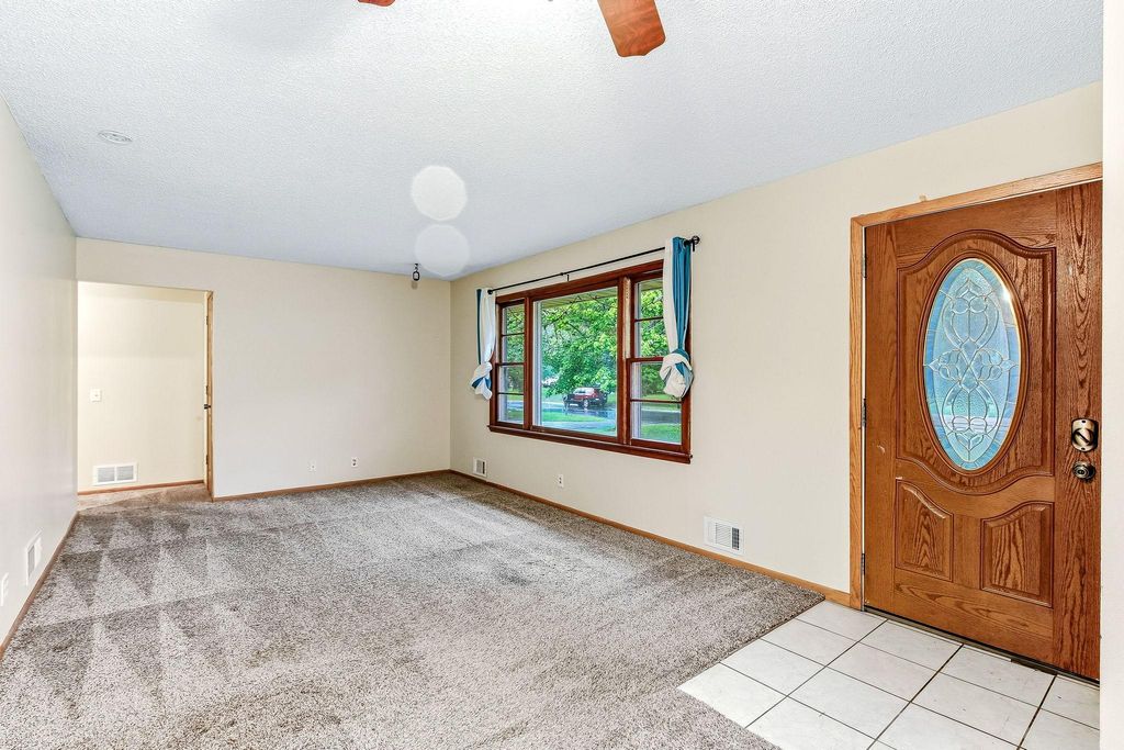 11324 Quinn Street NW, Coon Rapids, MN 55433 — photo 5