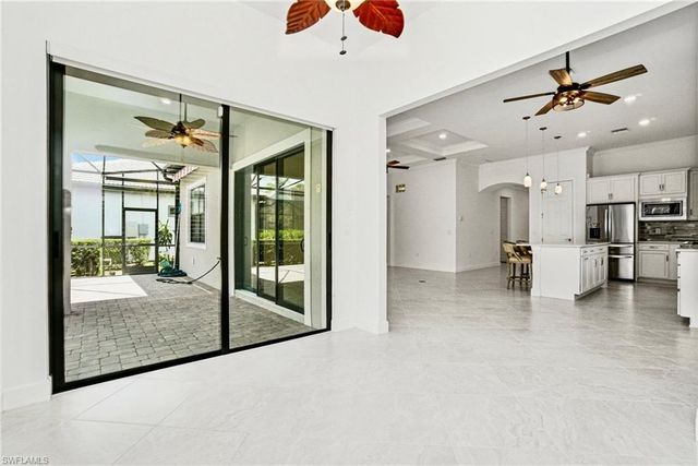 9395 Greyhawk TRL, Naples, FL 34120