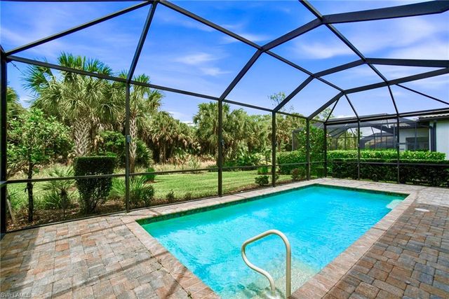 9395 Greyhawk TRL, Naples, FL 34120