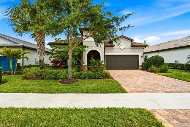 9395 Greyhawk TRL, Naples, FL 34120