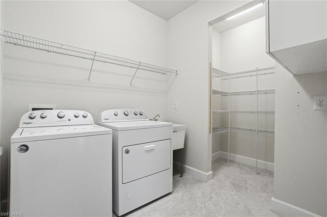 9395 Greyhawk TRL, Naples, FL 34120