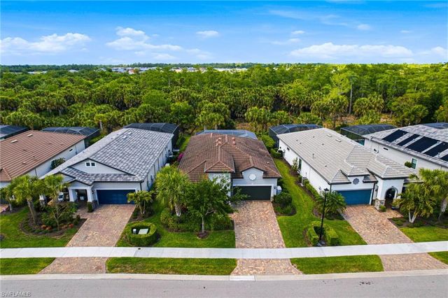 9395 Greyhawk TRL, Naples, FL 34120